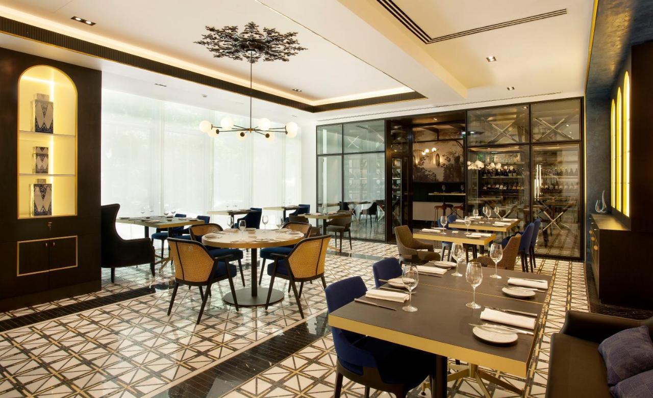 ホテル ソフィテル リスボン リベルダーデ エクステリア 写真 The interior of the restaurant